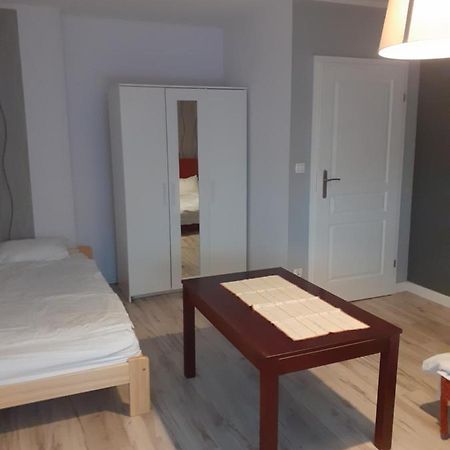 Mieszkanie Wakcyjne W Kamienicy Appartement Kudowa-Zdrój Buitenkant foto